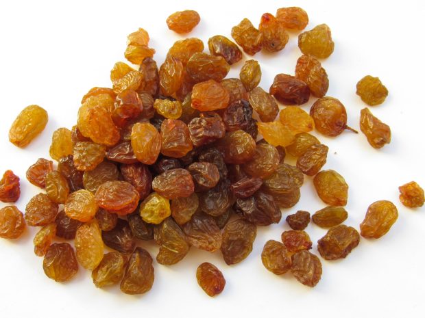 Pile of raisins